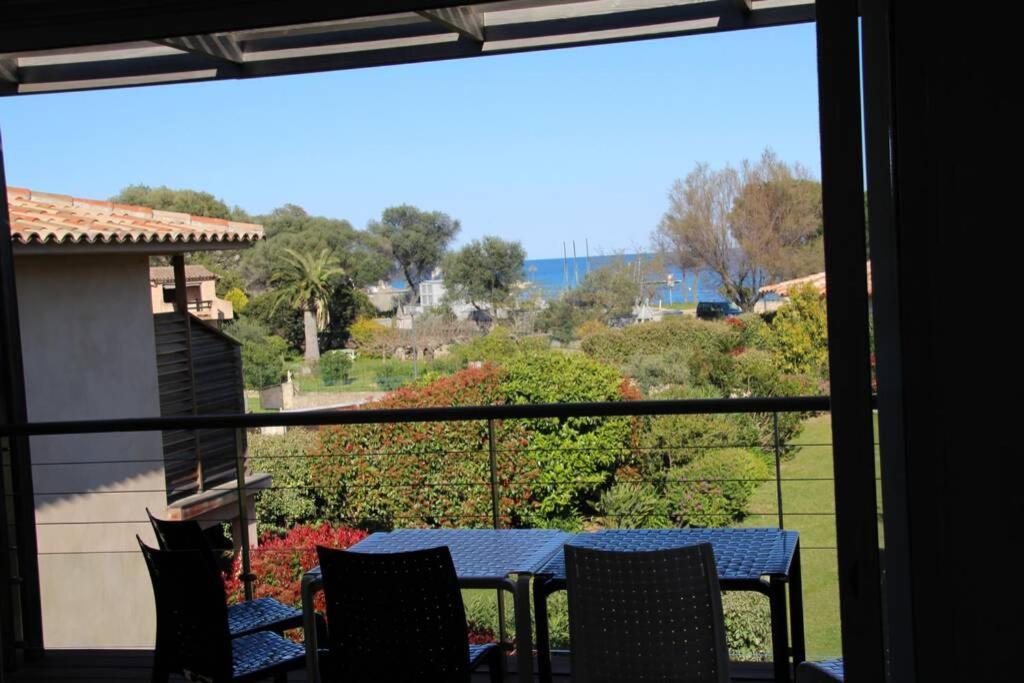 La Corse Les Pieds Dans L'Eau Apartment Pinarellu  Exterior photo